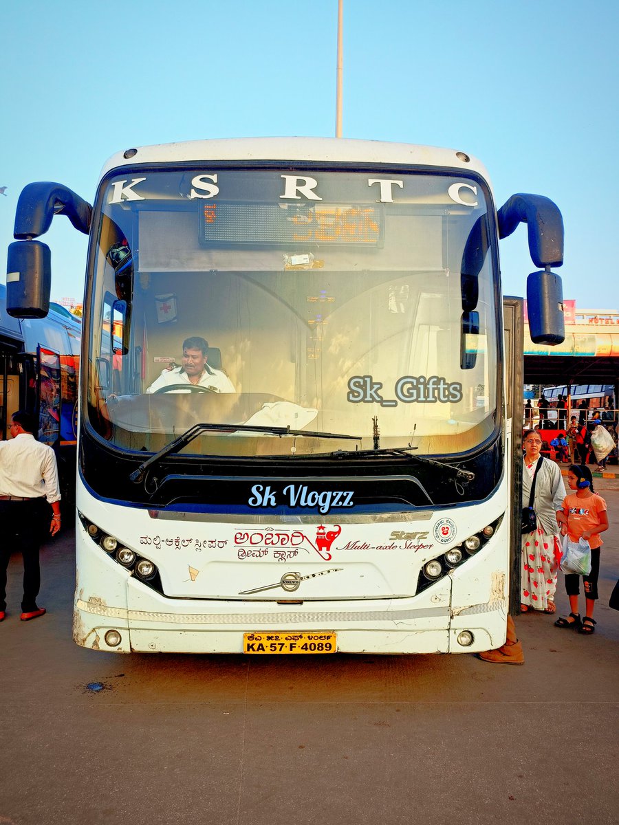 Sk_Vlogzz's tweet photo. Bengaluru - Pune 
Ambari Dream Class
Bengaluru 4th Depot
Via - Hubli, Belagavi, Kolhapur, Satara, Pune
Distance - 800kms Approx
Departure = 6-00 P.M
Arrival = 8-00 A.M
#volvo #ksrtc #bus #ksrtcbus #volvobus https://t.co/O5n0HpzOkC