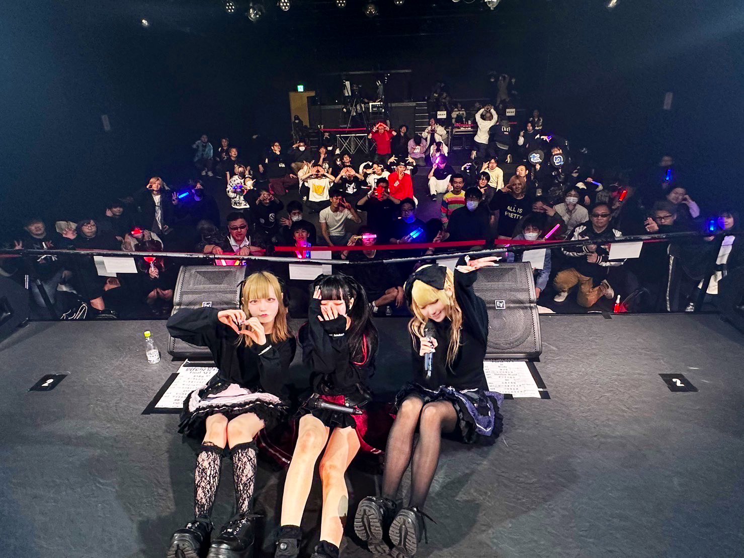 アイドル REBELLION GCwc8_aaEAAp4gl.jpg