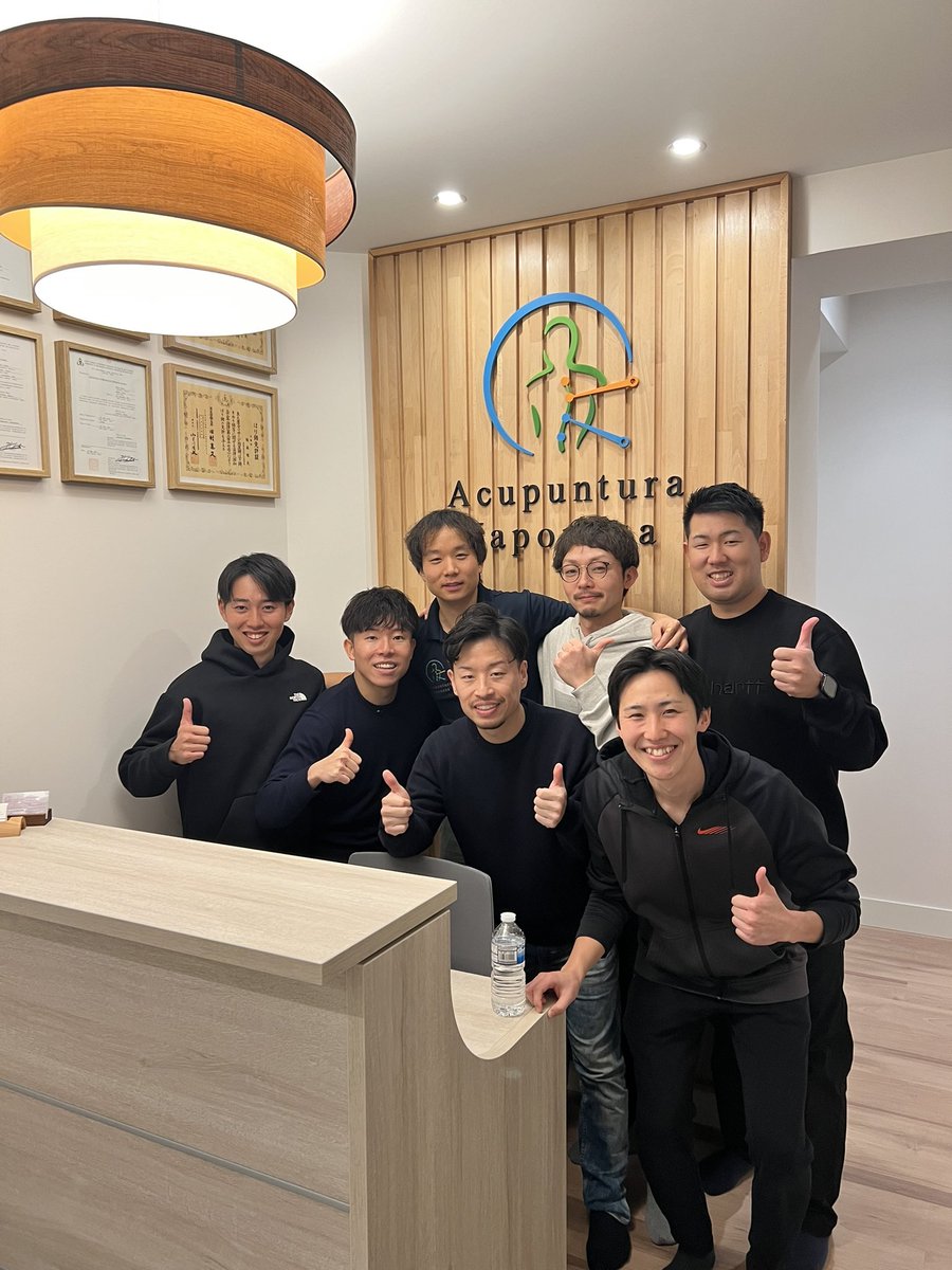 GlobalFACT1's tweet photo. ④日本人トップトレーナーの直接指導

マドリードでスポーツに特化した治療院を運営する祐森啄矢氏の講義。アメリカ・スペインで培った独自の鍼技術・手技で痛みを取りきる根本治療を目の当たりにして、日本で経験豊富なトレーナーの方々もその独自のスキルに驚いた様子で、良い意見交換の機会でした♪ https://t.co/kiig5vRKSu