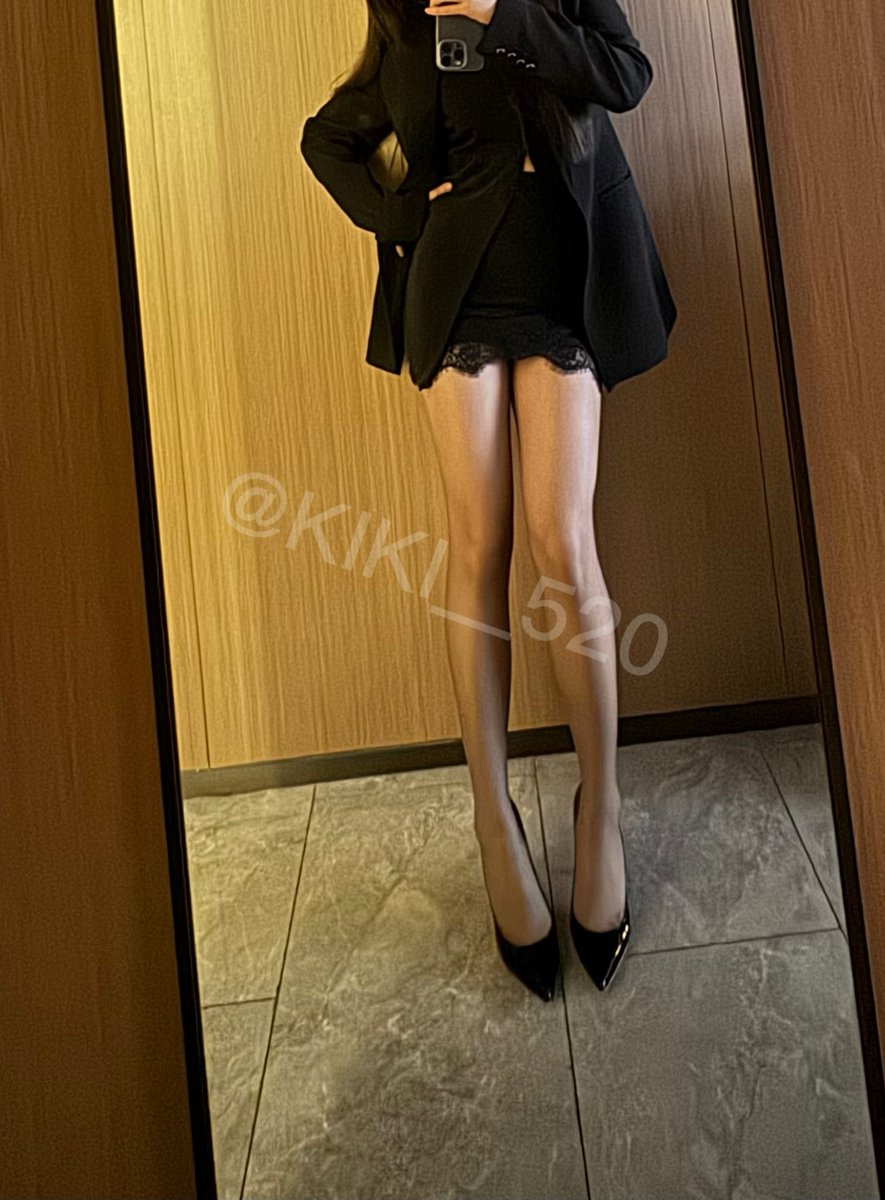 KIKI__520's tweet photo. 2024第一趴有无小勇士毛遂自荐呢 和队友一起活动☺️ #3P 
#人妻 #高跟鞋 #御姐 #淫妻 #SM https://t.co/FuAREdLEh2