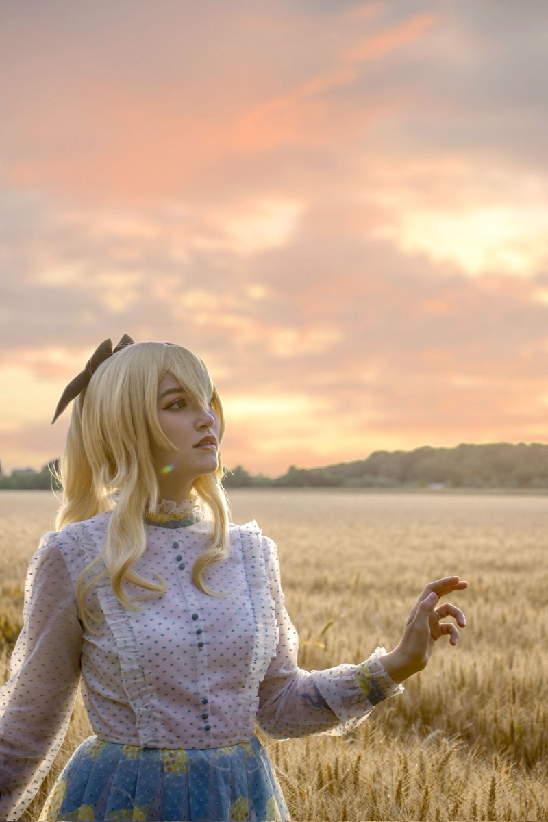 shima_oru's tweet photo. Yes, I'm Ukrainian with blue eyes and blonde hair https://t.co/XvQ4ZnHPac