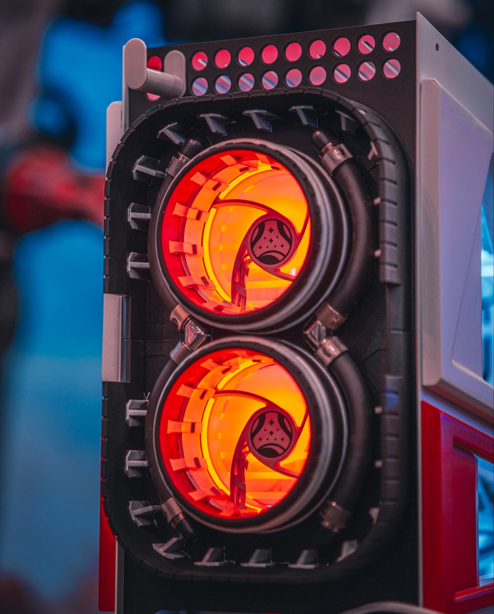 AORUS_UK's tweet image. What a Starfield PC mod! 😯 🚀
#custompc #pcmod #moddedpc #pcmodding #gamingpc #battlestation #gamingpcbuild
🛠️ 📷@rgb_ftw