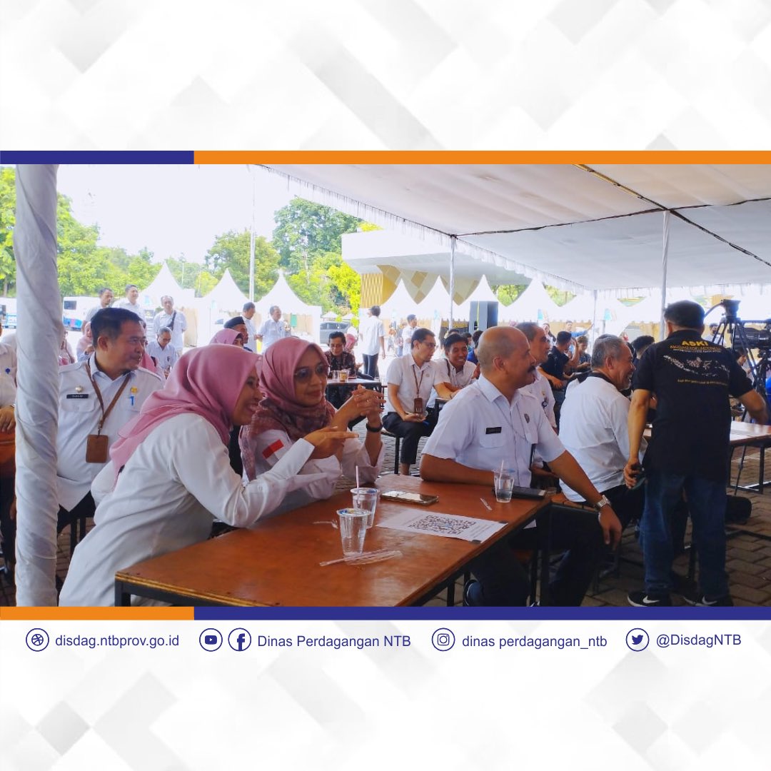 Disperindag_NTB's tweet image. EXPO NTB Maju Melaju, Dinas Perdagangan NTB Hadirkan NTB Mall dan UMKM Binaannya

selengkapnya instagram.com/p/C1WqdUJvhdA/…

#ExpoNTBMajuMelaju #RPJPD #Bappeda #BazarUMKM #UMKMNTB #NTBMall #DisdagNTB