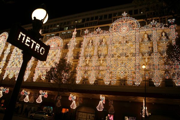 Nouvel An : certaines lignes de métro et de RER gratuites toute la nuit france3-regions.francetvinfo.fr/paris-ile-de-f… #Paris #NouvelAn