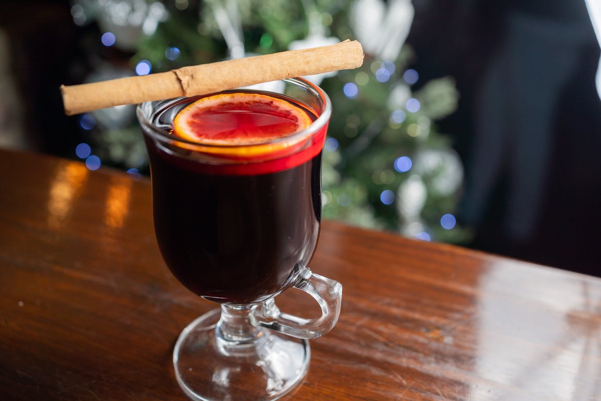 With the temperature dropping, why not have a mulled wine by our fire?

#mulledwine #rhswisley #surrey #festivedrinks #warm #cosy #atmosphere #ripley #wisley #gastropub #surreygastropub