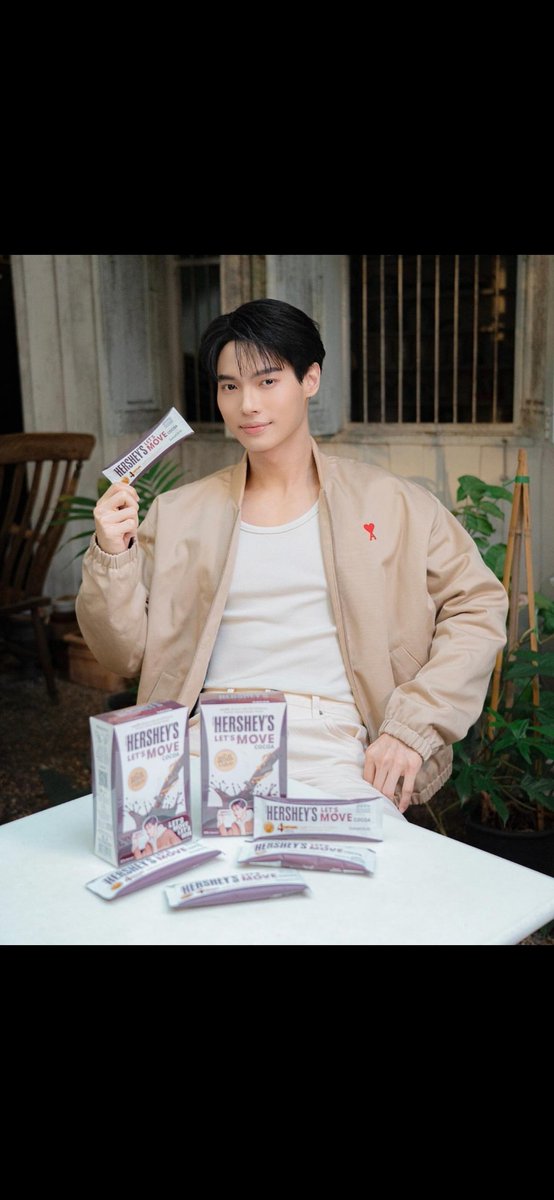 thiphwrrnp42655's tweet photo. Ig winmetawin update 
Win Metawin 
ของโปรดวินเลย 🤤 😋😋

#HERSHEYSLetsMove
#HERSHEYSLetsMoveLetsWin
#โกโก้โปรตีนที่วินเลือก
#winmetawin @winmetawin https://t.co/4YmZ0yHtpB