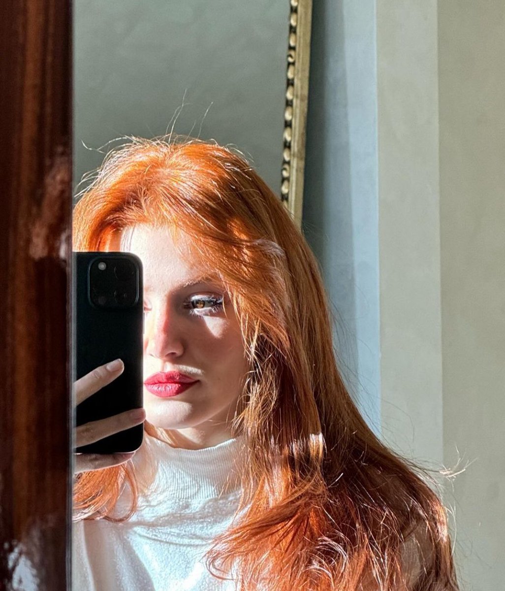 thefullmoonn_'s tweet photo. Fotolarla aşk yaşıyorum✨🧚🏻‍♀️ https://t.co/bi6ceF8Oz3