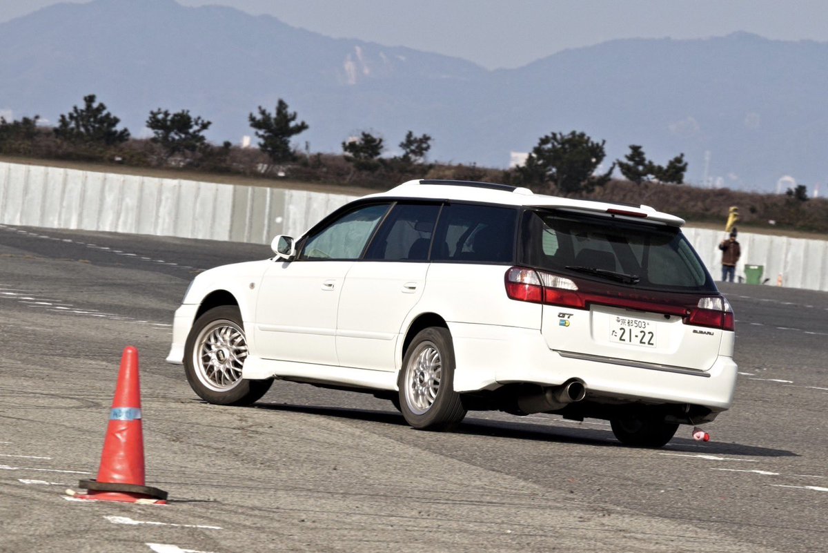 昨日の走行会で撮ってもらいました！
終始車に振り回されてるというか、動きを把握しきれずに走ってた感じだから反省

にしてもかっけぇ…
そしてカービィの主張が激しいw

撮影▶︎<a href="/yf_07_hlu/">えふ</a>