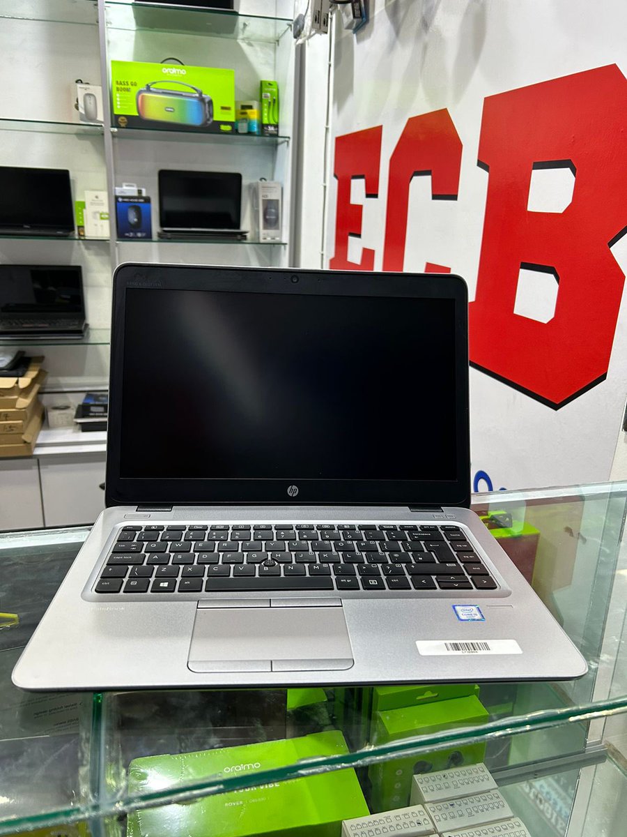 Shann_099's tweet photo. Wait,Yaani Apa ukiwa na 27,500KES unapata hii  HP Elitebook  840 Gen 6 Mazee ebu surprise nae mtu wako before Mruke mwaka specs zake ni Kama hizi👇

Comes with an  Intel  core i5 Processor
〽️Speed:2.5Ghz with Intel Hd graphics
〽️Storage:8GB  Ram/256GB ssd
With free wireless mouse

Just call📞0717040531 NOW!! Or dm @ECB001 

Location: Ni Nairobi Biashara street near Equity Bank remember all deliveries are done country wide

#TenHagOut Tanzania Muringa Mirema Nkunku Kawira Mwangaza Mpesa Charline Ruto
