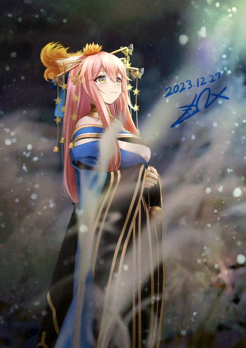 冬コミの新刊から、コスプレお写真イラスト化のご紹介第一弾!🐿️
琴音さん(@kkttnn28)の玉藻ちゃんのお写真をイラスト化させていただきました!🦊
イラスト化に伴い、月光欲をイメージしたアレンジを加えてみました!🌕
photo📷:ちひろさん(@AtelierROCKWELL)
#すぺありぶ・どらごん
