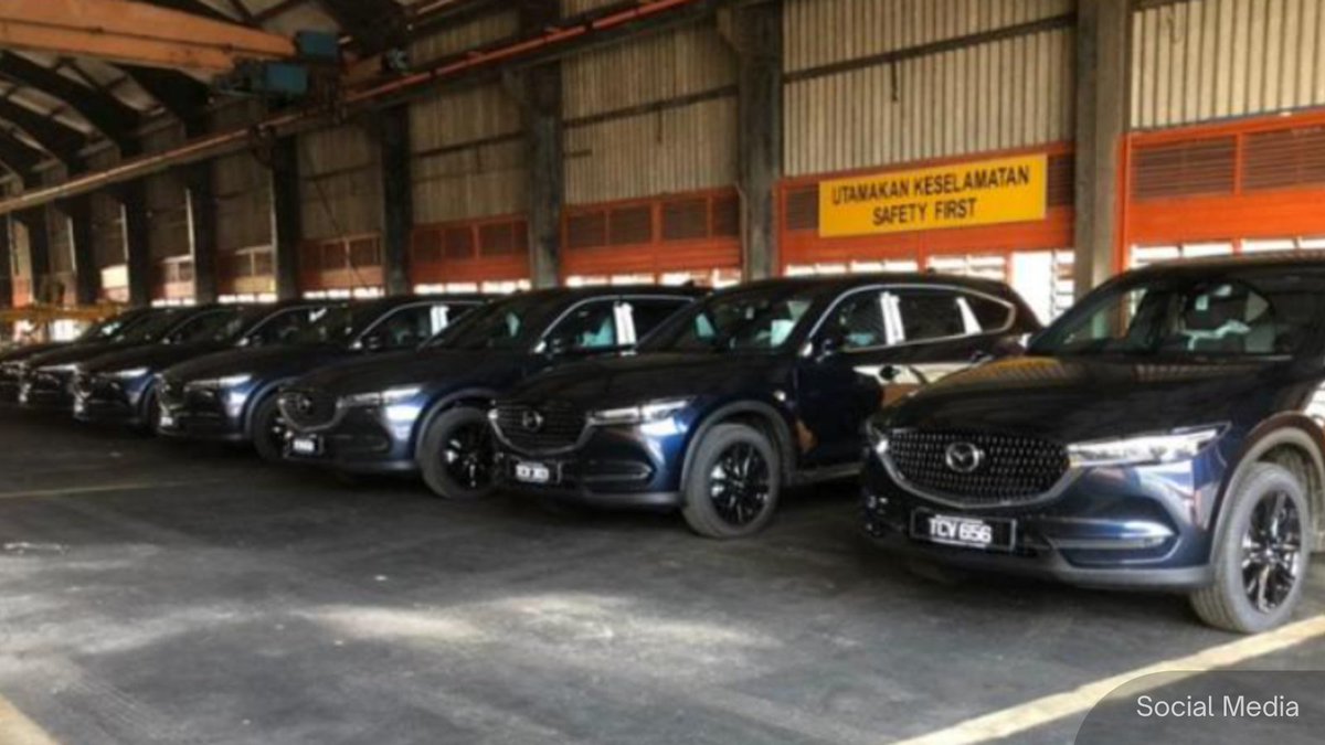 NewsBFM's tweet photo. 1. Terengganu has confirmed the purchase of 10 new Mazda SUVs for the official use of the Menteri Besar and state executive councillors.

The procurement was reportedly approved by the state budget last year. with the aim to help the state government save on maintenance costs. https://t.co/0wRw8iZLNN