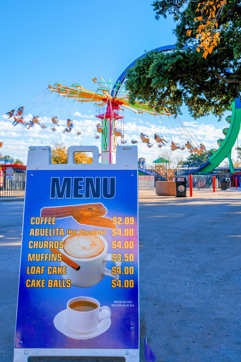TradersVGP's tweet image. 📍 At Traders Village you can find everything from hot chocolate ☕️ stuffed churros, tamales 🫔🫔 turkey legs 🍗 and more delicious snacks for all tastes.

Join us Saturdays and Sundays. Admission is free and parking is only $5.

@tradersvillage #GrandPrairie #visitgrandprairie