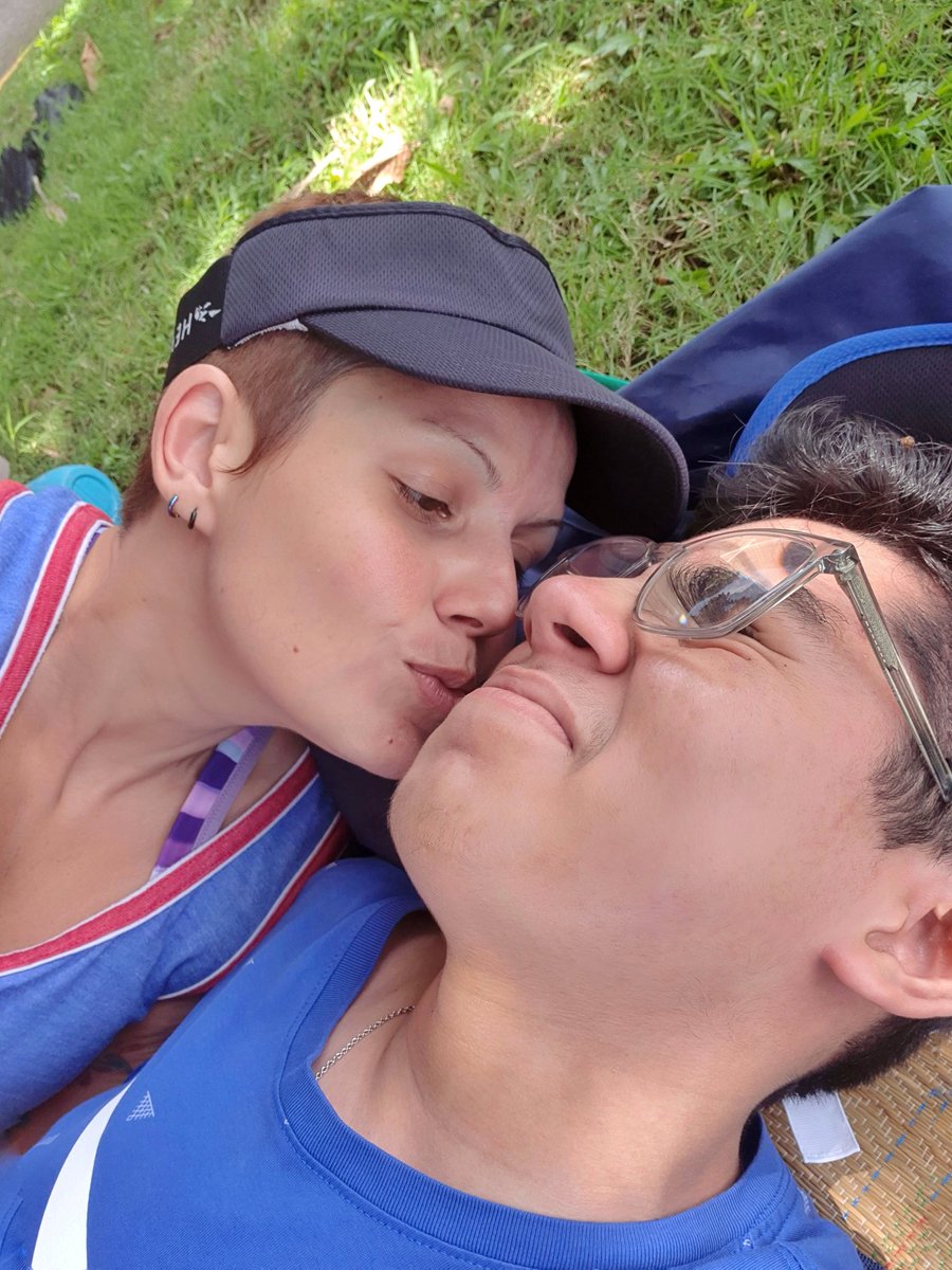 GiselaTunon's tweet photo. Gracias por tu vida que apenas empieza, es un viaje inigualable compartirla contigo.
Feliz cumpleaños hijo mío, autor de mis canas verdes, lágrimas de alegría y aterrizajes forzosos🤭
Te amo❤️
#miPablo 🎂🎉 https://t.co/ReTvavEbbM