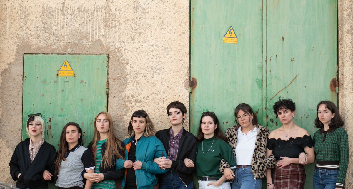 ✨ A <a href="/quesoni/">QUESONI</a> no se'ns acut millor manera de tancar l'any que fent unes bones ballaruques amb <a href="/lestestarudes/">Les Testarudes</a>!

Serà aquest divendres 29 de desembre a les 18h de la tarda a la Pl. del Raspall de Gràcia, en el marc de l'edició nadalenca de #SonsdeCiutat! 

Millor pla impossible!