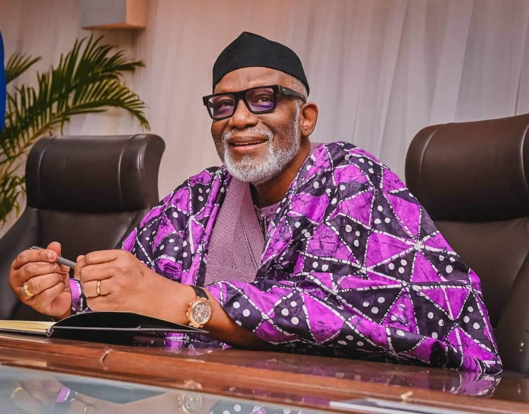 GovernorObaseki's tweet photo. OBASEKI MOURNS PASSING OF ONDO GOVERNOR, AKEREDOLU

It is with great grief that I received the news of the passing of my brother governor and dear friend, Arakunrin Rotimi Akeredolu, the Governor of Ondo State, who served his people meritoriously and diligently, building a legacy of sacrifice, sustainable development and prosperity.

Brave and independent-minded, Akeredolu was a great man in all ramifications. From an illustrious career as a lawyer, rising to become a Senior Advocate of Nigeria and then serving as Governor of Ondo State, his intellect, hard work and diligence stood him out and was reflected in his attainments and the fervour with which he served the good people of Ondo State.

His legacy in the legal profession is indelible as he was renowned in his field of expertise while building a reputation of being thorough, incisive and comprehensive. It won him a lot of admirers who came to recognise his genius.

As Governor of Ondo State, Akeredolu worked for the people of Ondo State and was committed to the State’s advancement not minding its toll on him. He was a governor who cared deeply and undertook projects that would cement his name in the sands of time. He made remarkable progress in developing different sectors of the State’s economy and improved on key indices of government.

When it mattered the most, he was always a voice of reason to provide insight, direction and guidance on issues of national importance, a reflection of his love for our dear country and deep introspection. He, indeed, gave himself for the service of the motherland.

He will be remembered for his unwavering commitment to Nigeria’s development, for contributing to the emergence of modern Ondo State and for his unblemished faith in Nigeria’s unity and diversity.

I commiserate with the Government and good people of Ondo State and the Akeredolu family, and pray that God will grant all the fortitude to bear this painful and irreparable loss.

His Excellency,
Godwin Obaseki,
Governor, Edo State