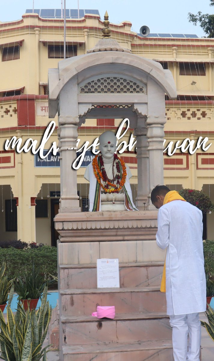 pin2jee's tweet photo. बनारस हिंदू विश्वविद्यालय के दीक्षांत समारोह में स्नातक का प्रमाण पत्र प्राप्ति के साथ बनारस की थोरी सैर की भी तस्वीरें (after some निप्पा पोती )साझा कर रहा हूं ... #Bhu 

__Bachelor of Arts ○ राजनीति विज्ञान [honours]

Har Har Mahadev 🙏

#Bhu #convocation2023  #pin2jee https://t.co/76nr1xox9u
