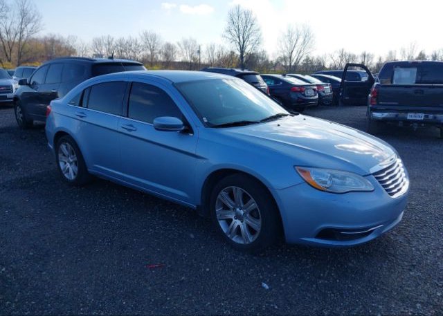 Register and #bid on #salvage #2013 Chrysler 200 car for #sale at #salvagebid… tinyurl.com/ycxfdfkh
#SalvageCars #SalvageCarsForSale #UsedCarsAuction #UsedVehiclesForSale #OnlineCarsAuction