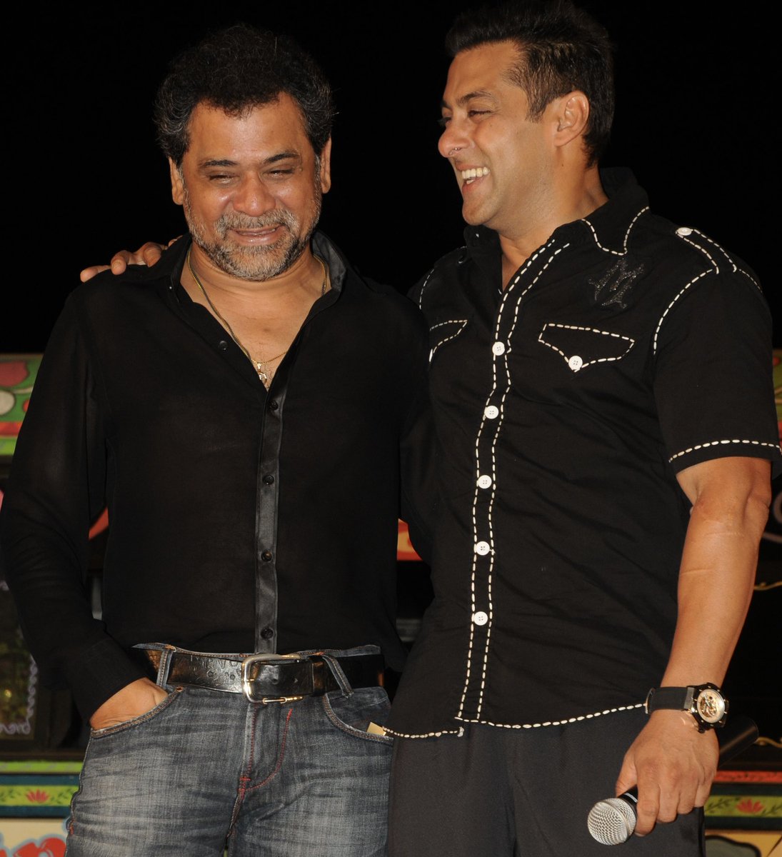 BazmeeAnees's tweet photo. For me he is ‘Dil Khan’, because he is a person with such an enormous heart who has love and only love for everyone! Wishing you a very happy bday bhai @BeingSalmanKhan ❤️May you always be blessed with immense happiness and success. https://t.co/K49gsdmWKr