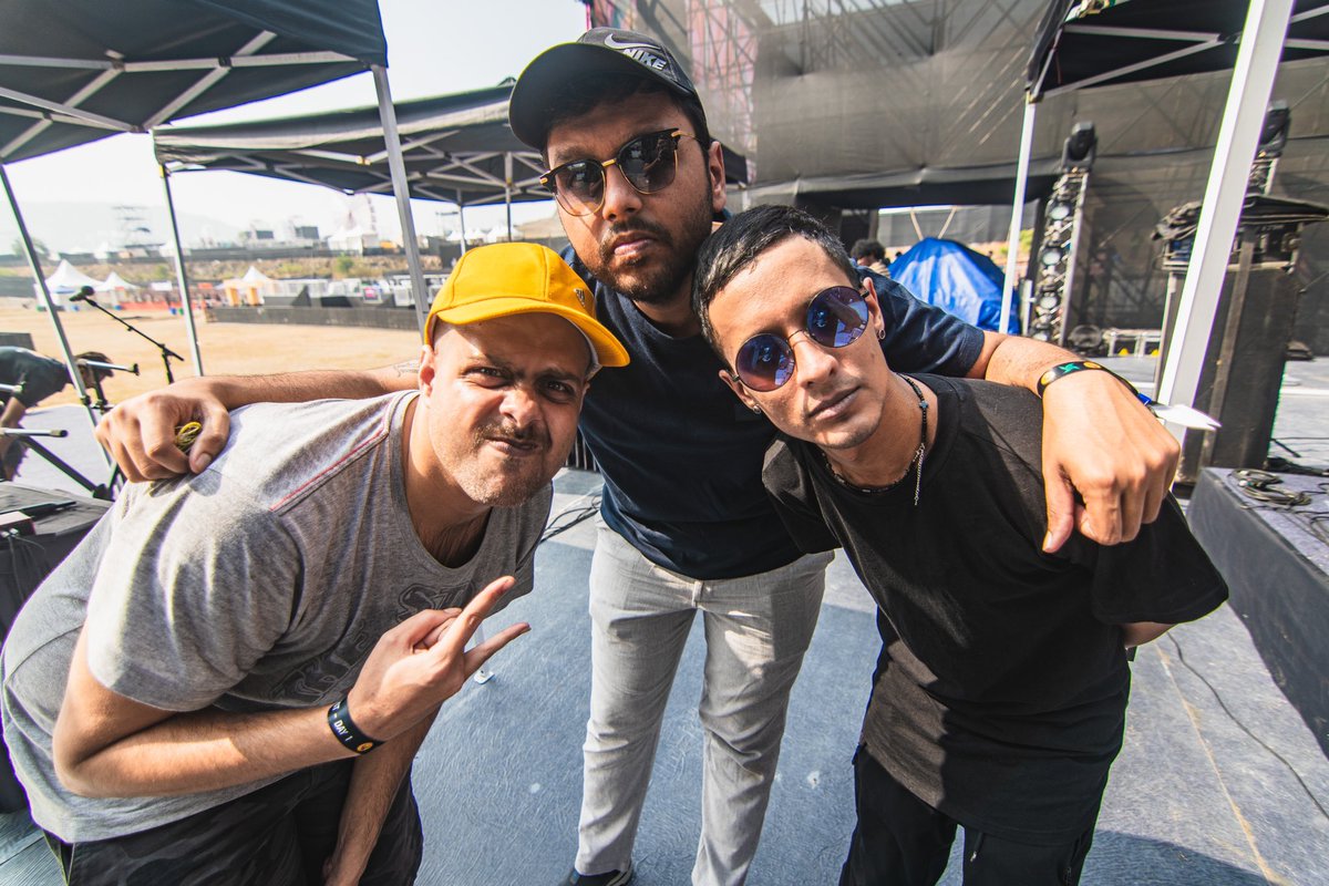 Mumbai pop/punk band The Lightyears Explode (<a href="/thelightyearsex/">TLE</a>)'s new sophomore album 'Suburban Prose' includes their deft touch of distortion and punk structures that sit perfectly together.

🔗 rollingstoneindia.com/new-album-subu…