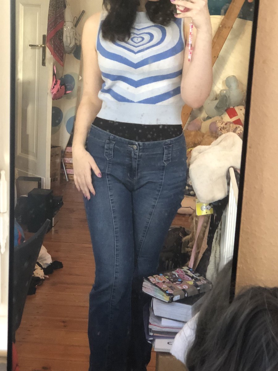 same top, 2 years difference 💪🏻💪🏻💪🏻