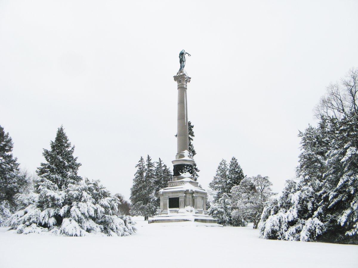 TrvlTasteTour's tweet photo. Winter in Gettysburg is magical! βοΈ Experience history coming alive in vibrant fashion. Ideal for exploring our unique history, enduring charm, endless recreational fun, and mouth-watering foodie experiences! #GettysburgWinter #HistoricCharm #FunRecreation #FoodieHeaven ποΈπ½οΈβ https://t.co/LvKueyg3Kc