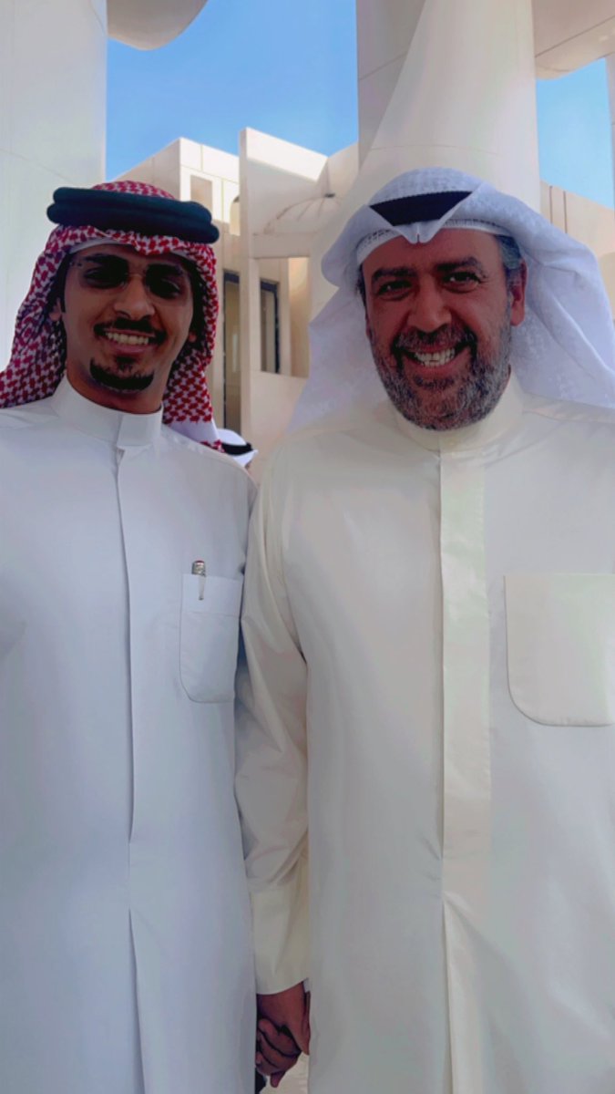 سلام الله ، سلامٍ ممتلي بالود والعرفان 
على سيّد سادات المدح ومعزّب معازيبه .. 

على اللي غنّت الدنيا ورنّت بـ إسمه الرنّان 
سلاحٍ لو تجنّبه الهدف لا ثوّر يصيبه .. 

<a href="/afalsubah/">احمد الفهد الصباح</a> 
#احمد_الفهد
#راعي_الحرشا