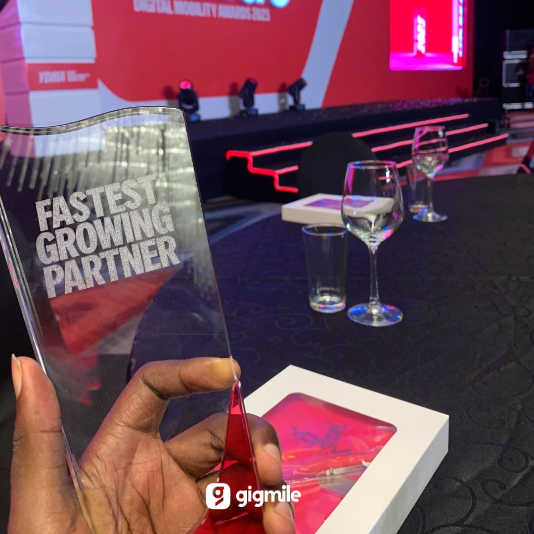 gigmile's tweet photo. What an amazing way to end the year! We were crowned the Fastest Growing Partner at the Yango Digital Mobility Awards.

Thanks to our able partner, @YangoGhana, for recognising our growth in Ghana! Big shout out to our team and exceptional drivers!

Here's to an even bigger 2024! https://t.co/R52SXBqp1x