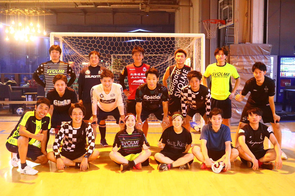 ssfc34's tweet photo. 12/30(土)
サムナイト
19:00〜21:00
フットサルスタジアム蹴
観戦費1人300円
プロ選手や元プロ選手が集まって楽しく試合します！

毎年素晴らしい方々が集まってくれています。

観戦したい人居ましたら金澤までリアクション下さい！！ https://t.co/7NbZCnZeAF