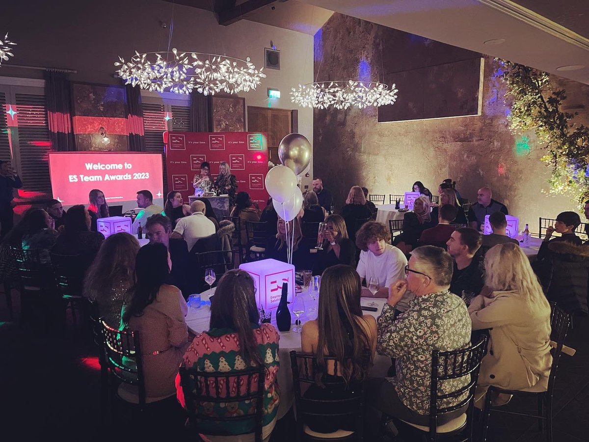 empsolneet's tweet photo. We would like to say a huge thank you to @ManorLindley for hosting our ES Community Celebration in #Kirklees, Team Awards and pre-Christmas get-together. What a beautiful venue and wonderful staff who were fantastic throughout. We can’t wait to share more photos from the day ❤️ https://t.co/qPZwH1uu2Q