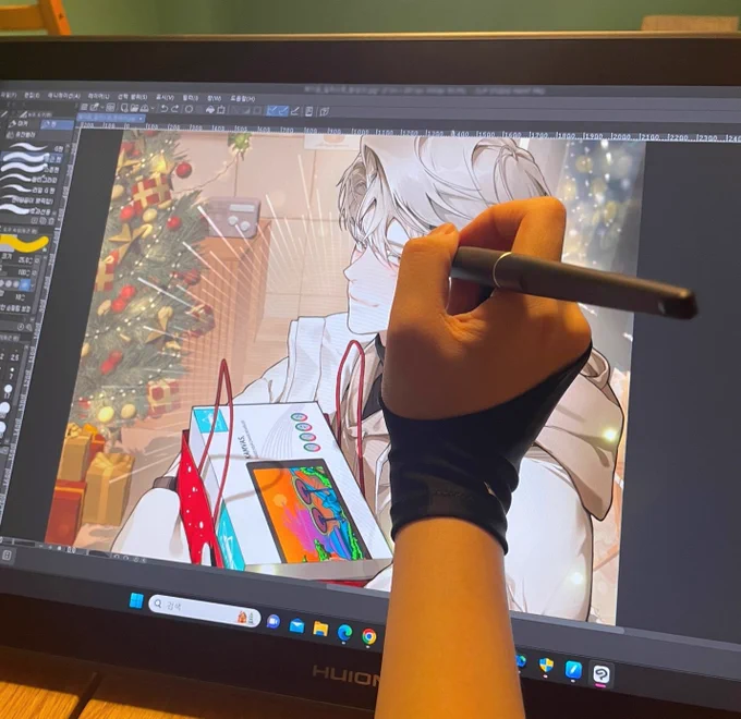 RT이벤트요즘 너무 핫한 제품이죠!HUION Kamvas 22 Plus로 직접 작업을 해봤습니다.특유의 스크린 질감과 빛반사 없이 블루라이트 차단까지 되는게 너무 좋더라고요휴이온의 공식 계정 ()팔로우와 함께 이 트윗을 리트윗하시면 한분에게 HUION Kamvas 22 Plus를 선물드립니다! 