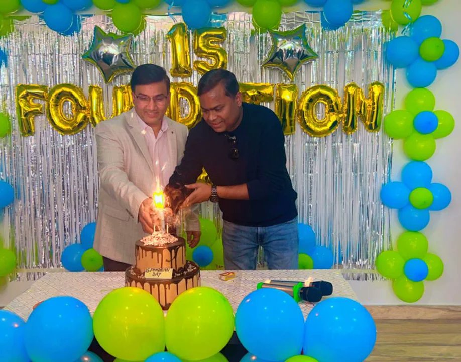 TakyonNetworks's tweet photo. Time flies when you're having fun and making a difference!🎉🌟 Celebrating 15 years of growth, success, and teamwork.

Here are the glimpses of the marvellous team that made it all possible and the exciting future ahead.

#FoundationDayCelebration #15yearsofsuccess https://t.co/3sZZusRtRe