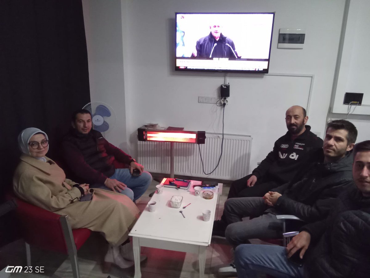 GncAltnts's tweet photo. 📍Amasya Hacılar Meydanı esnaf ziyaretimizden

#amasyayakadıneli 
#amasyaakparti https://t.co/C4ZG7M1R5m