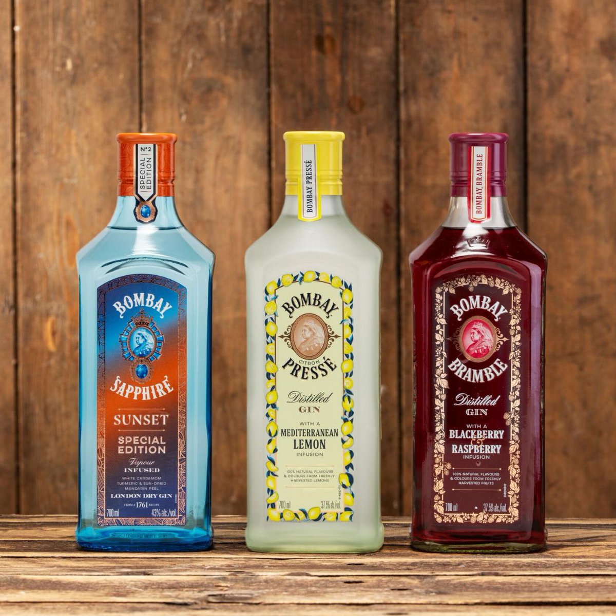 homeofbombay's tweet image. Make sure you’re fully stocked up on all your favourites, so you can ring in the #NewYear with Bombay Sapphire 💎 

Visit our online shop today – bit.ly/47KG62z

#BombaySapphire #BombaySapphireDistillery #Gin