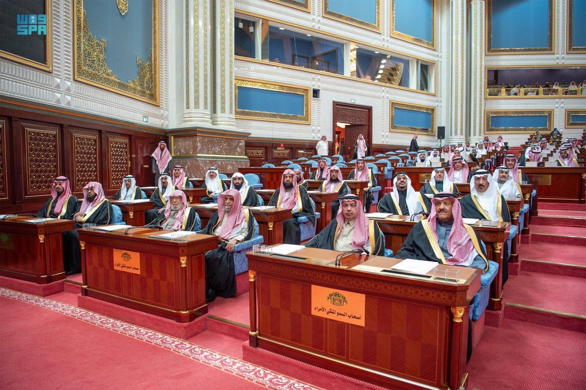 AJELNEWS24's tweet photo. عاجل 🔴 

سمو #ولي_العهد: 

انطلاقاً من مكانة المملكة التي تحظى بها على المستويين الإقليمي والدولي، وحضورها المؤثر على جميع الأصعدة عملت المملكة على توثيق علاقاتها البناءة مع الدول الشقيقة والصديقة، حيث استضافت عدداً من القمم الكبرى جمعت أكثر من (100) دولة في العام الماضي.
- https://t.co/qdzHbegwV8
