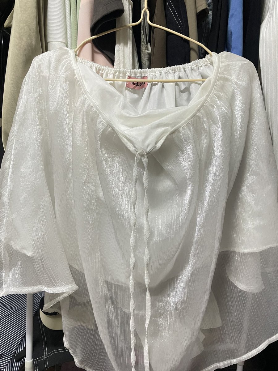 melismbkk's tweet photo. 14.มินิเดรสสีขาว ใส่ครั้งเดียว ผ้าสวยมากกก ❤️60 บาทค่า #ส่งต่อเสื้อผ้ามือสอง #ส่งต่อเสื้อผ้ามือ2 #ส่งต่อเสื้อผ้าy2k #ส่งต่อเสื้อผ้า #ส่งต่อstylist #ส่งต่อcintage #ส่งต่อหมวก #ส่งต่อเดรส #ส่งต่อกางเกง #ส่งต่อกระเป๋า #ส่งต่อvgh #ส่งต่อรองเท้า #ส่งต่อกระโปรง https://t.co/7JJz0FxXvz
