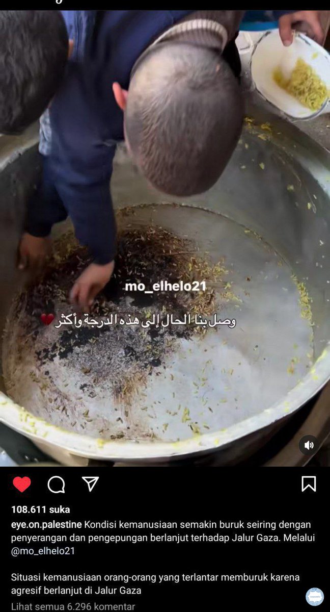 convomfs's tweet photo. 🤍 kalian udah liat video ini belum? kasian bgt liat anak-anak gaza yg pada mungutin sisa-sisa nasi di tempat yg udah abis nasinya. ga tega liatnya, mereka disana bener² kekurangan pangan 😭💔 https://t.co/u4FntjOT0o