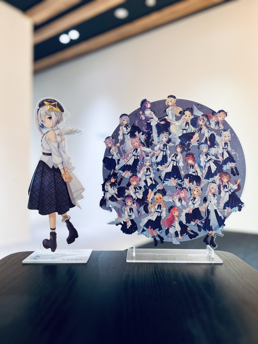 📐UMS盤グッズ画像⑦ ジャケットイラストソロアクリルスタンド 実物