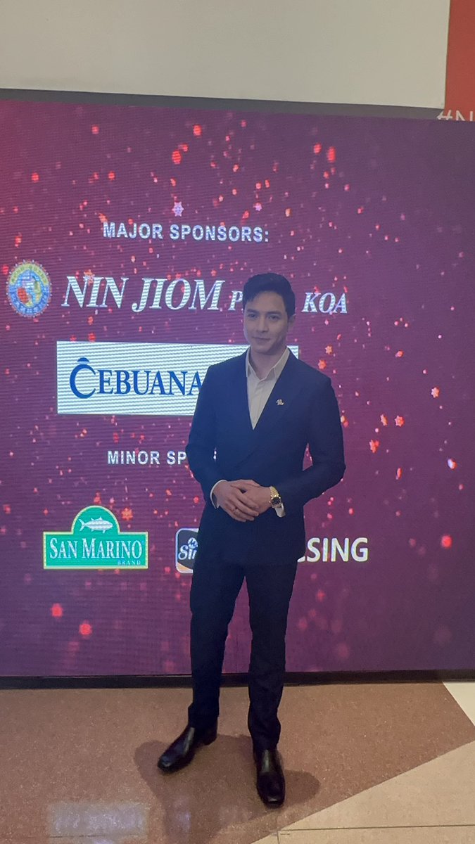 MSLifeAndShow's tweet photo. Alden Richards at the #MMFF2023 red carpet https://t.co/ElZfV75S1h