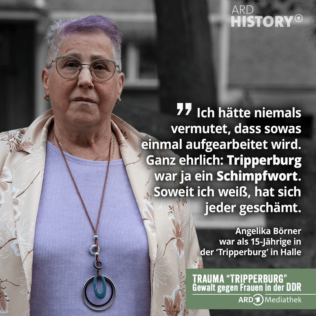 BAufarbeitung's tweet photo. 🎞️Unsere Doku-Empfehlung: „Trauma "Tripperburg" - Gewalt gegen Frauen in der DDR“ von Marie Elisa Scheidt. 

In der @mdrde-Reportage geht es um das immer noch wenig bekannte Thema der geschlossenen venerologischen Stationen in der #DDR, im Volksmund „Tripperburgen“ genannt. 

Tausende Frauen und Mädchen wurden dort gegen ihren Willen und aufgrund von Pseudo-Diagnosen eingewiesen. Weniger als ein Drittel der Zwangseingewiesenen litt tatsächlich an einer Geschlechtskrankheit. 

In Wahrheit ging es der Staatsmacht darum, Frauen und Mädchen, denen man „Herumtreiberei“ oder „Arbeitsscheu“ vorwarf, deren Lebenswandel also nicht der gesellschaftlichen Norm entsprach, wegzusperren und zu „sozialistischen Persönlichkeiten“ umzuerziehen.  

Jahrzehntelang wurde über dieses Kapitel der DDR-Geschichte geschwiegen. Zu groß sind #Angst und #Scham der betroffenen Frauen, über ihre Traumata zu sprechen.

Der Film erzählt, wie sexualisierte #Gewalt als# Erziehungsmaßnahme in einem Land eingesetzt wurde, das sich selbst seiner auf #Emanzipation und #Gleichberechtigung der Geschlechter ausgerichteten #Politik rühmte.  

Die ganze Dokumentation finden Sie in der ARD-Mediathek unter https://t.co/D7jUKRZab5

Foto: Ferdinand Kowalke / Constantin Dokumentation