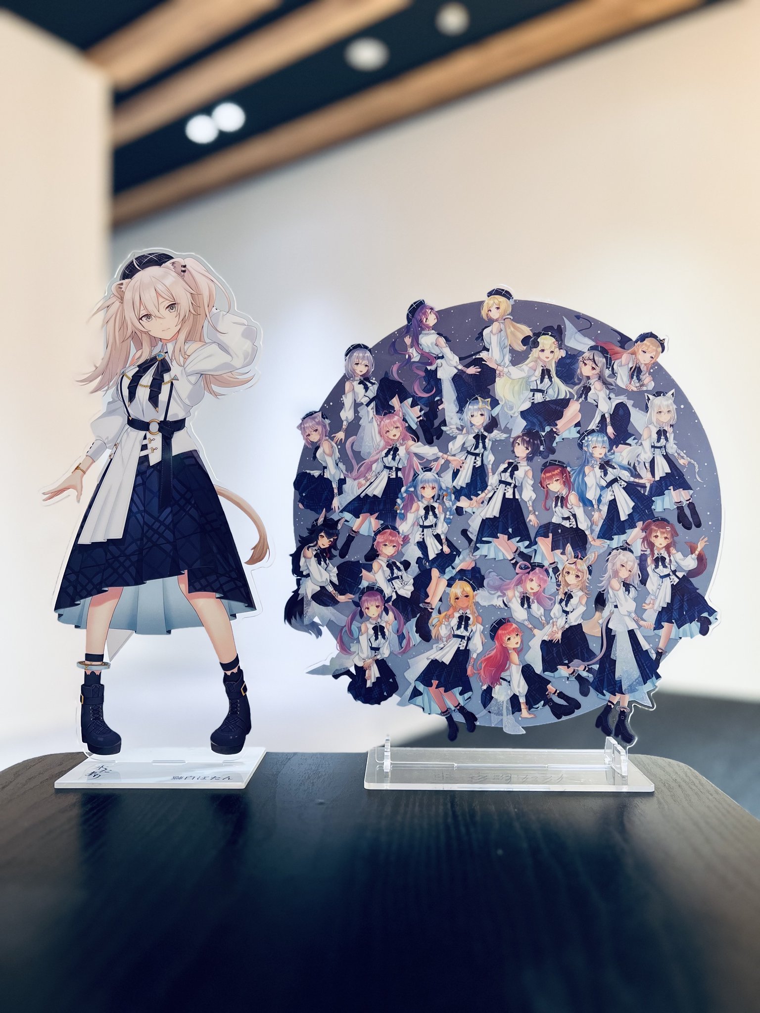 ホロライブ 水たまり アクリルスタンド blue 折り畳も journey 白上フブキ 