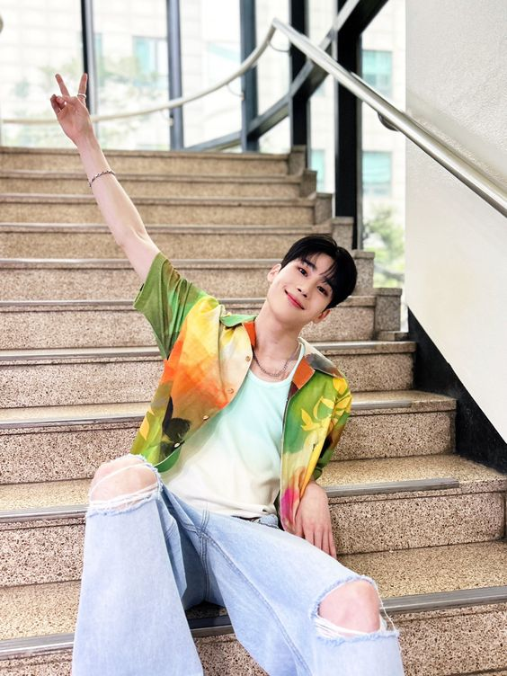 JENOTalv's tweet photo. ABSENNNNNNNN

Coba tunjukin senyum kalian sebelum kalian stress di menit berikut nya.

Tunggu sampe 19.35 ye https://t.co/q4zbfI1sRe