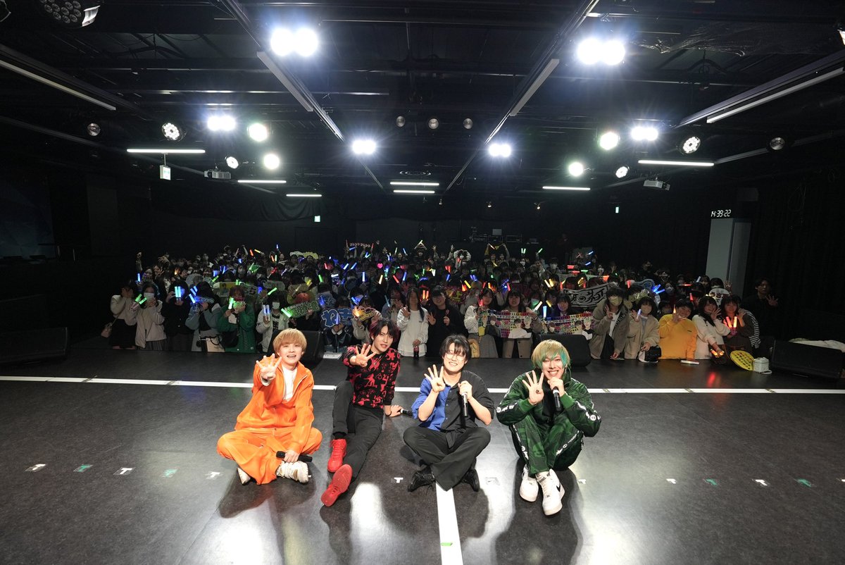 ultimate4_'s tweet photo. 【お疲れ様】

本日はありがとうございました！
改めてただいま！！！
帰ってきて本当に良かった。
また会える日まで！

#帰ってきたあるてぃめっとよにん
#あるてぃめっとよにん https://t.co/bzvk4ekWNs