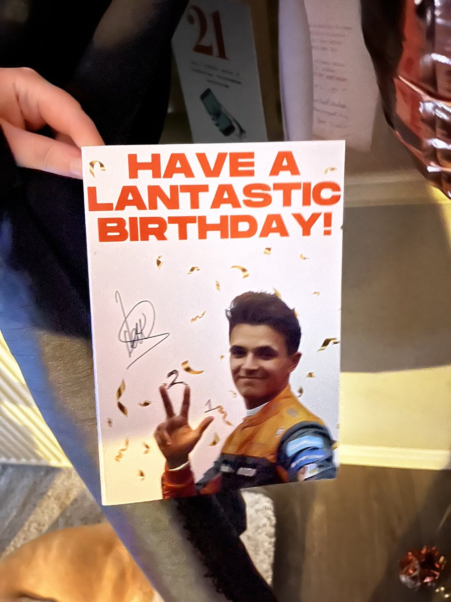 chloe ⁴ ⁸¹ tweet media