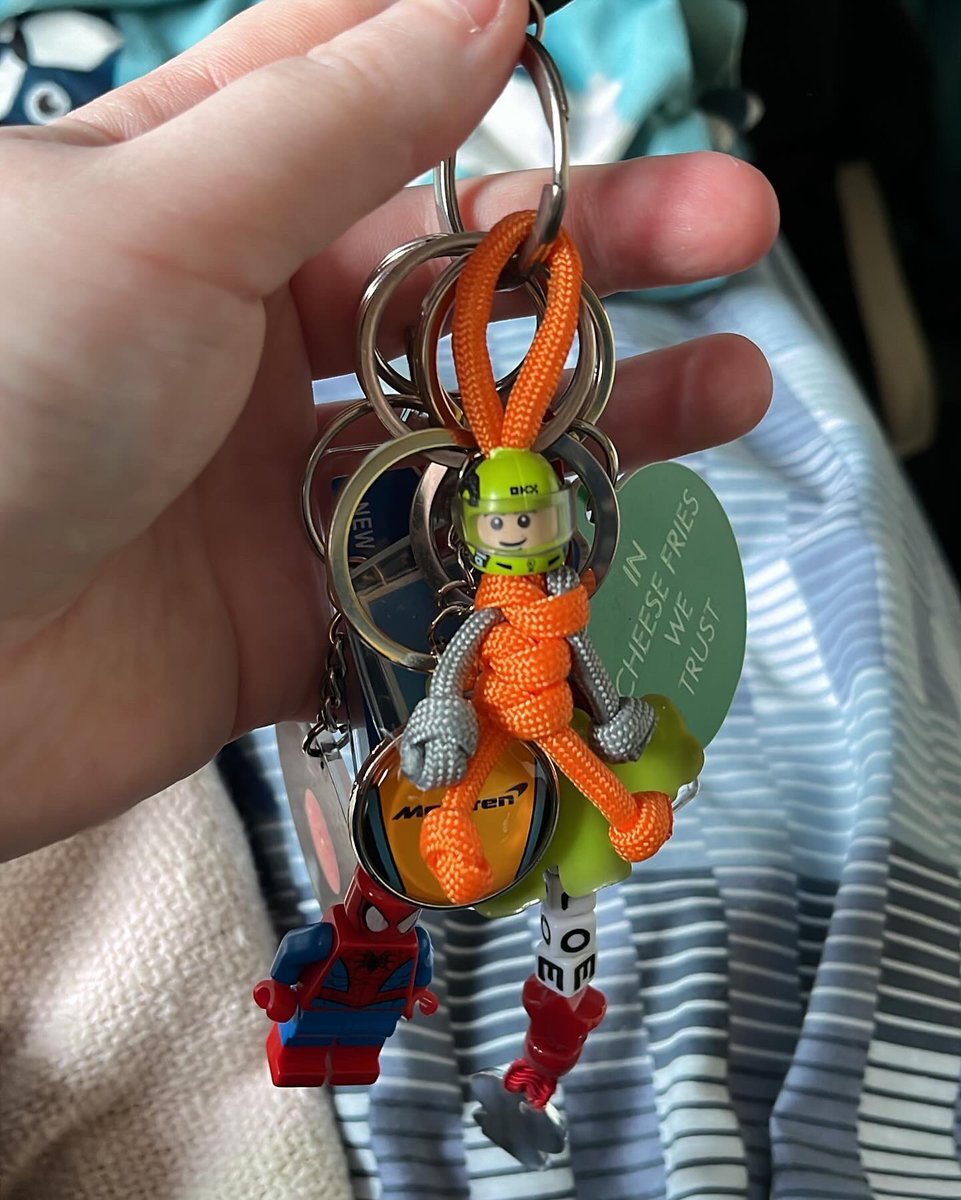 chloe ⁴ ⁸¹ tweet media