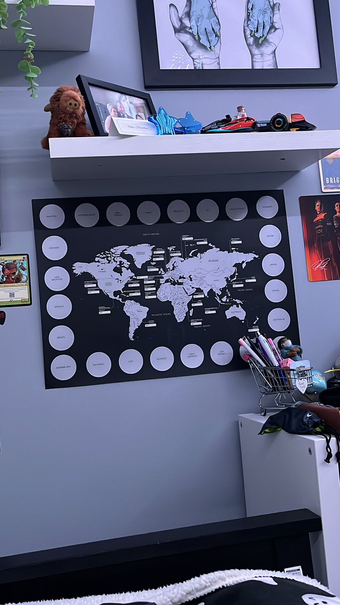 chloe ⁴ ⁸¹ tweet media