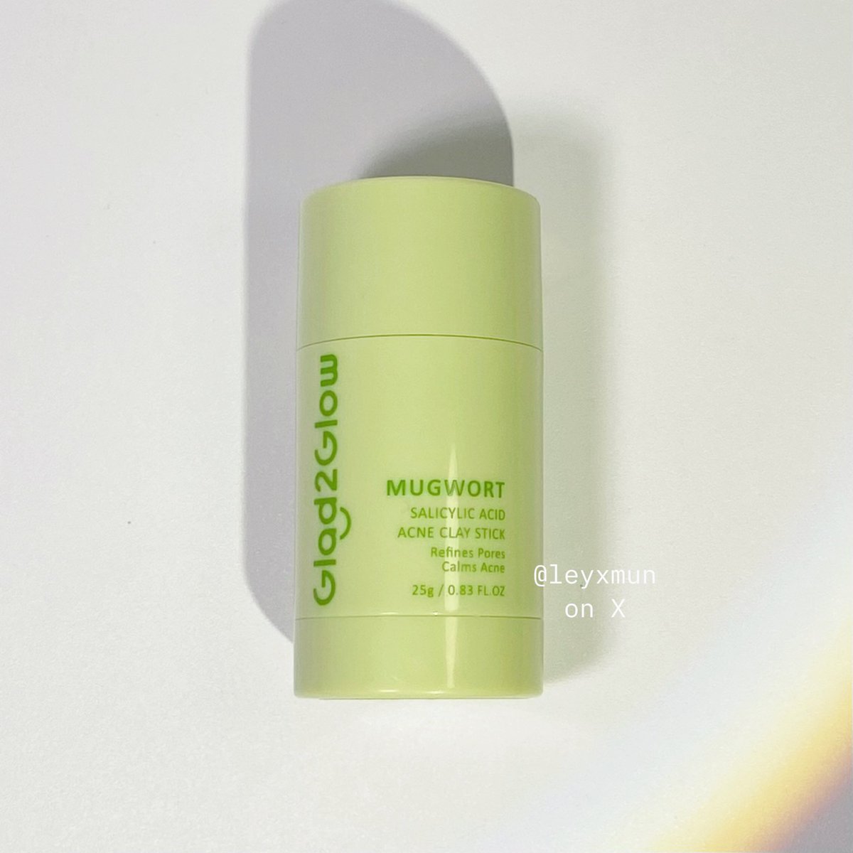 skyxbluew's tweet image. Kunci utama untuk calming jerawat dan bersihin pori-pori secara instan yaitu dengan pakai clay stick mugwort!

Under 50k aja packagingnya travel friendly dan praktis anti belepotan bisa dibawa kemanapun 🫶🏻 #DivMereview