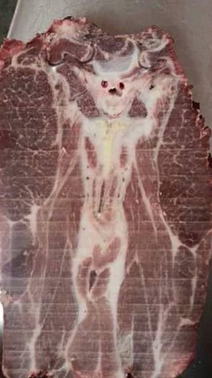 Ma attenzione al suo acerrimo nemico: la bistecca satanica.