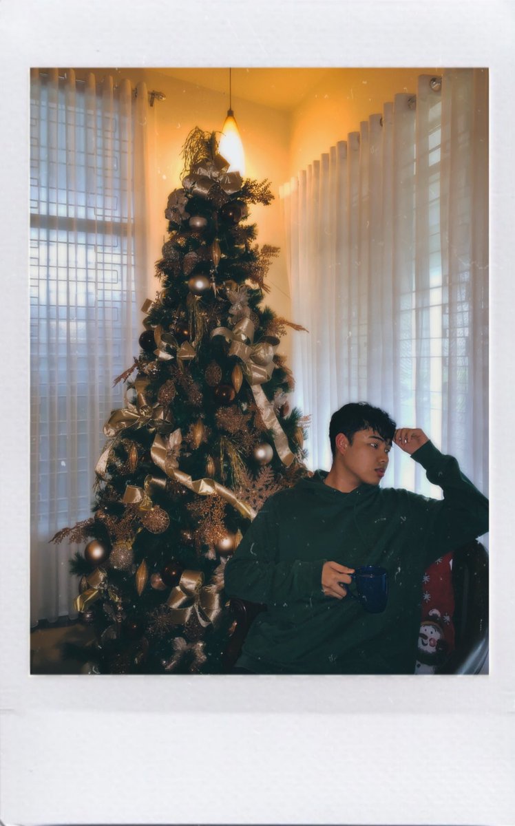 migslacson's tweet photo. I’m trying to make this my personal tradition HAHAHA till next year! https://t.co/RlWbc0SSzK