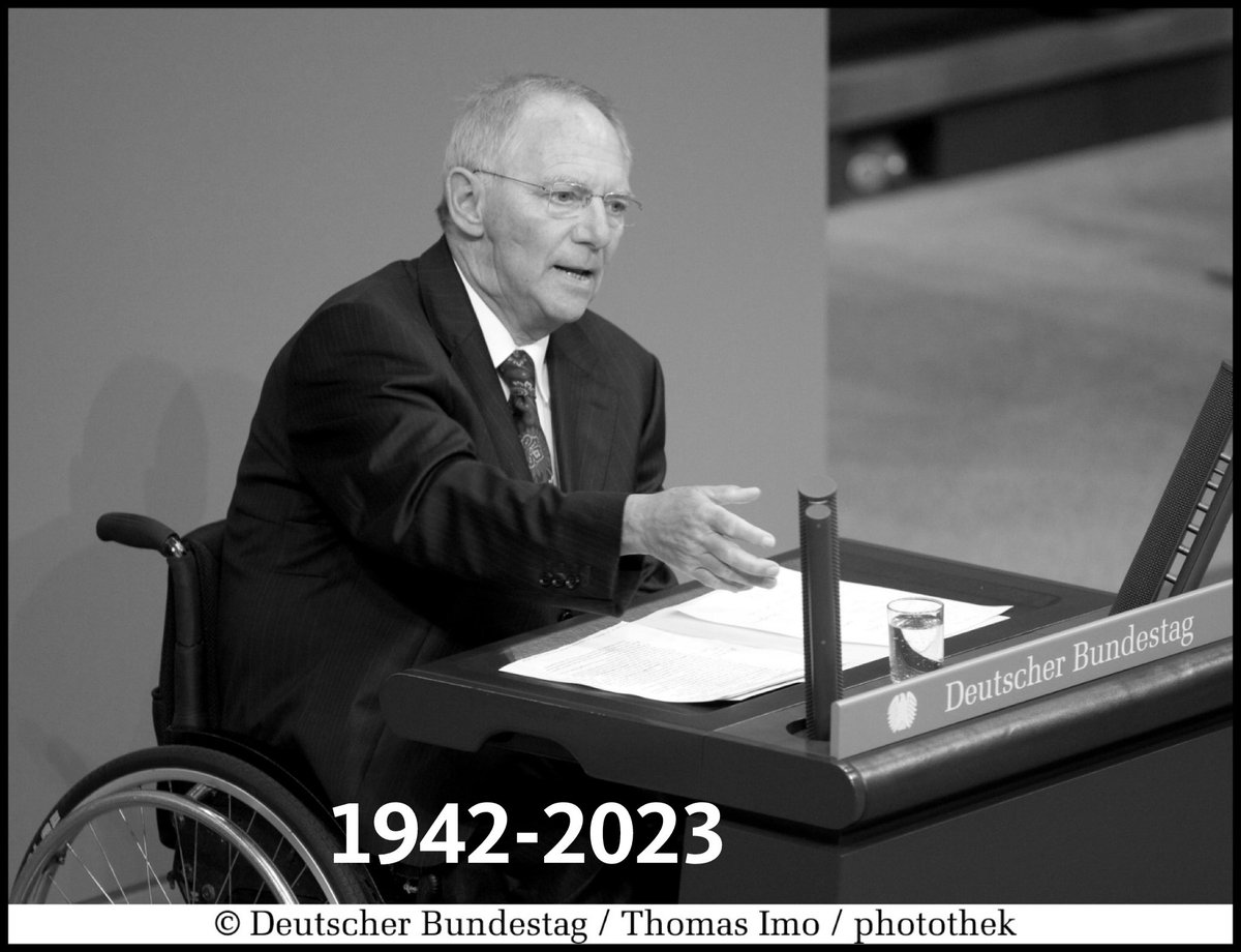 Für unser Land und unsere CDU hat sich Dr. Wolfgang Schäuble in herausragender Weise verdient gemacht. Ich danke ihm für die immer beeindruckenden Gespräche sowie seine Unterstützung meiner parlamentarischen Arbeit. Meine Gedanken sind bei seiner Familie!