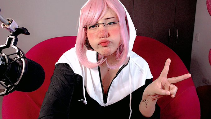 no se porque twitter no me deja subir videos owo entonces excusa para subir mis video bobaditas culonas